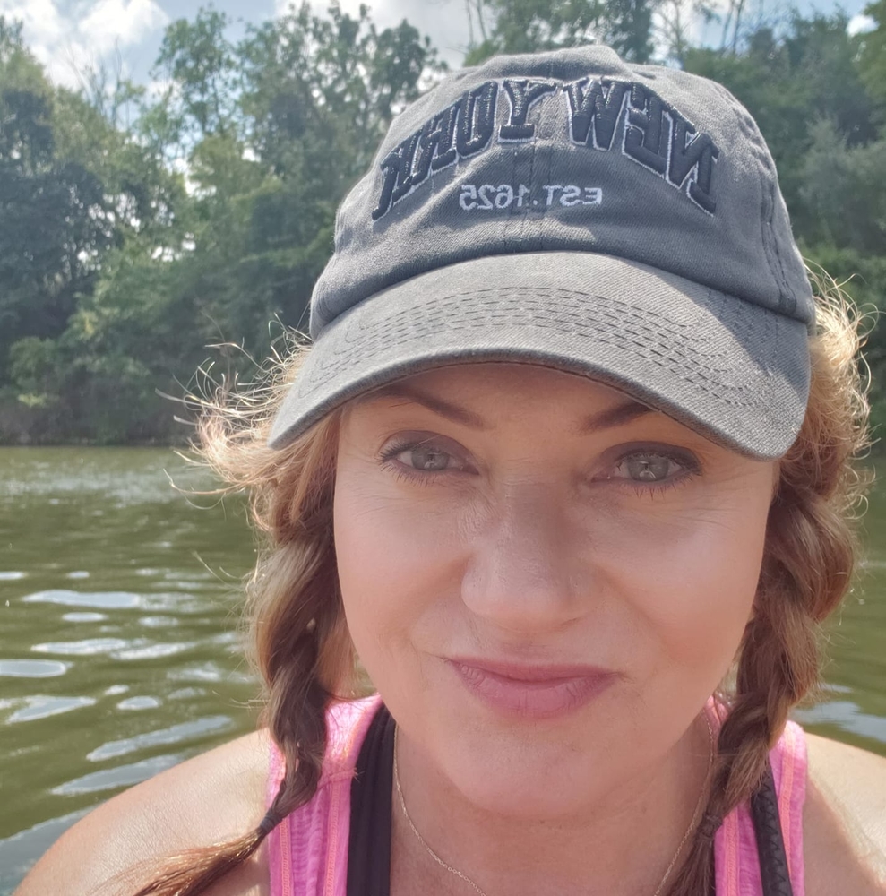 Meet your Posher, Melissa